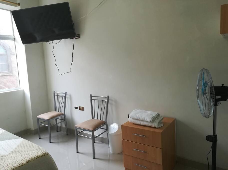 Studio Entero Cerca Al Palacio Gobierno Apartment Lima Exterior foto